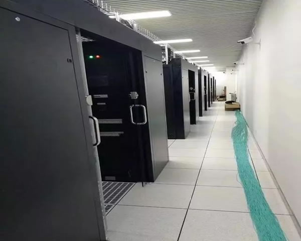 Analysis Of The Competitiveness Of Vietnamese Performance Cloud Servers In The Market